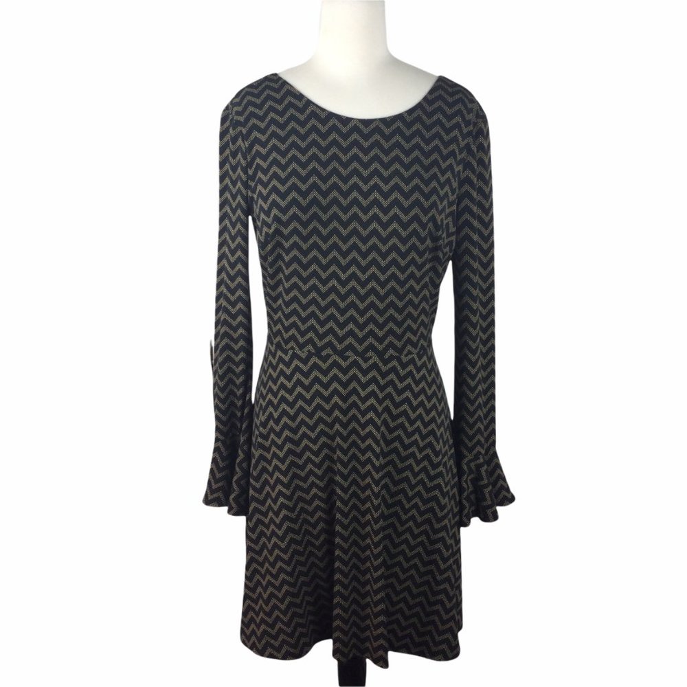 CeCe Black w/ Chevron Striped Pattern, Bell Sleeves, Small